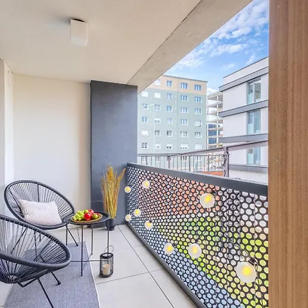 Design - Balcony, Free Parking, Yoga, 10 Mins To Center, By Gravity Апартаменты