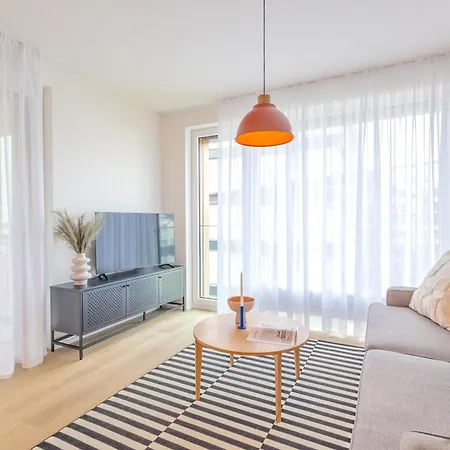 Design - Balcony, Free Parking, Yoga, 10 Mins To Center, By Gravity דירה פראג