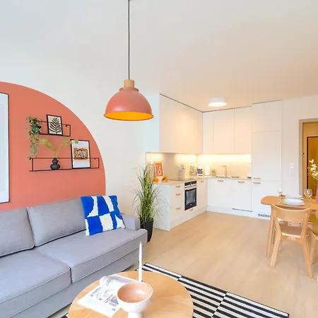 דירה Design - Balcony, Free Parking, Yoga, 10 Mins To Center, By Gravity פראג