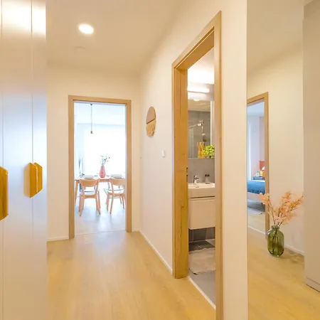 דירה Design - Balcony, Free Parking, Yoga, 10 Mins To Center, By Gravity פראג