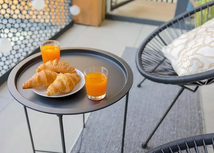 Design - Balcony, Free Parking, Yoga, 10 Mins To Center, By Gravity