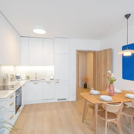 Design - Balcony, Free Parking, Yoga, 10 Mins To Center, By Gravity Daire